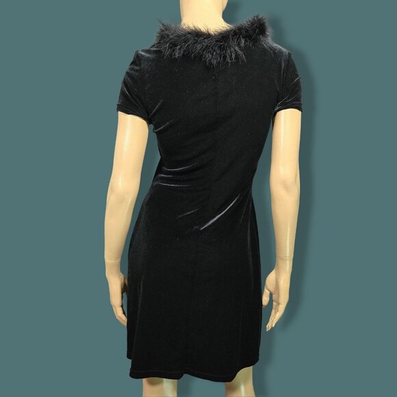 Vintage 90s black Velvet Mini dress Faux Fur Trim Size M Gothic Witchy Vampy - Picture 5 of 6